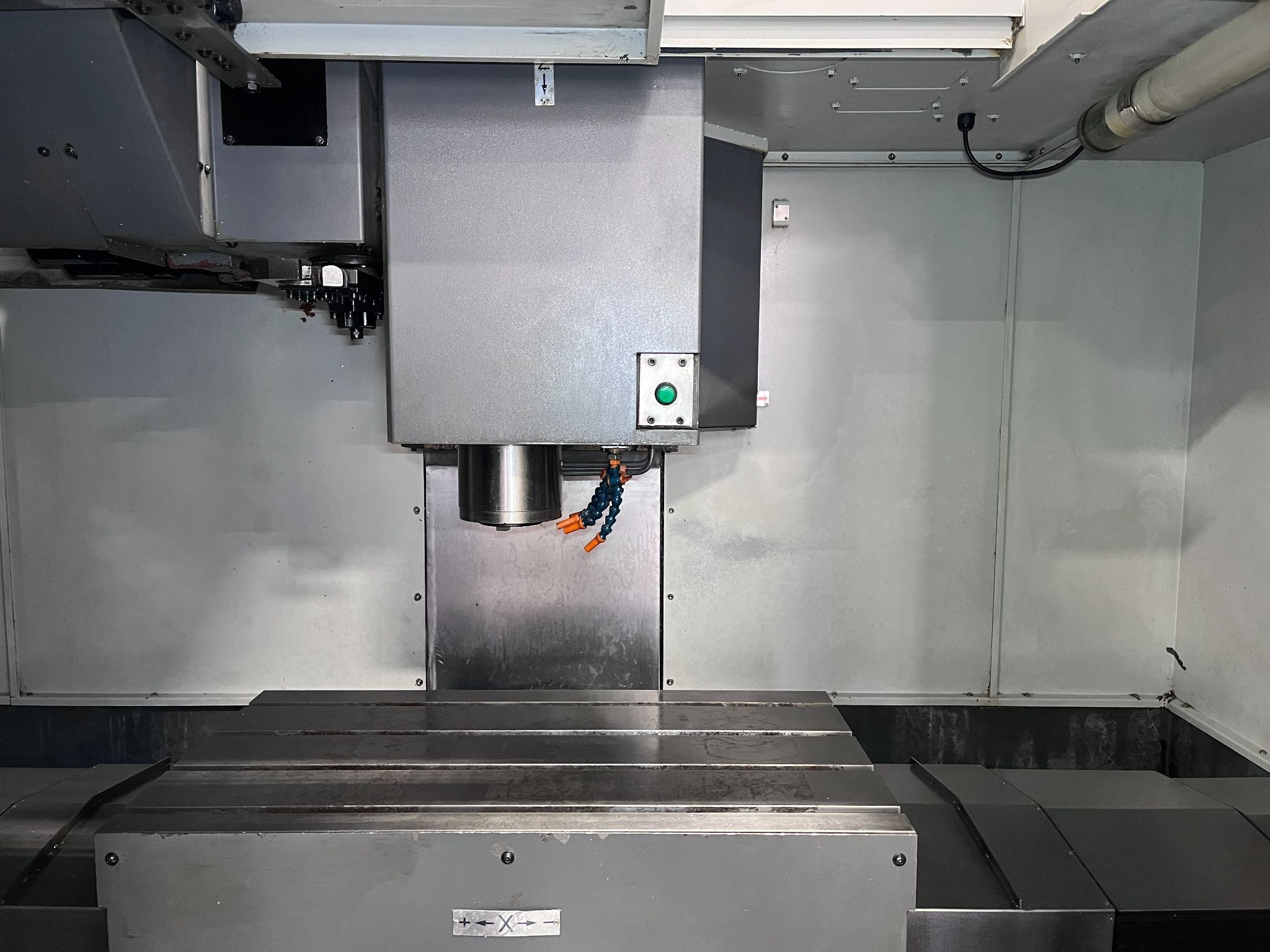 Samsung MCV 50 CNC Vertical Machining Center - TSC 12,000 RPM MILL 5