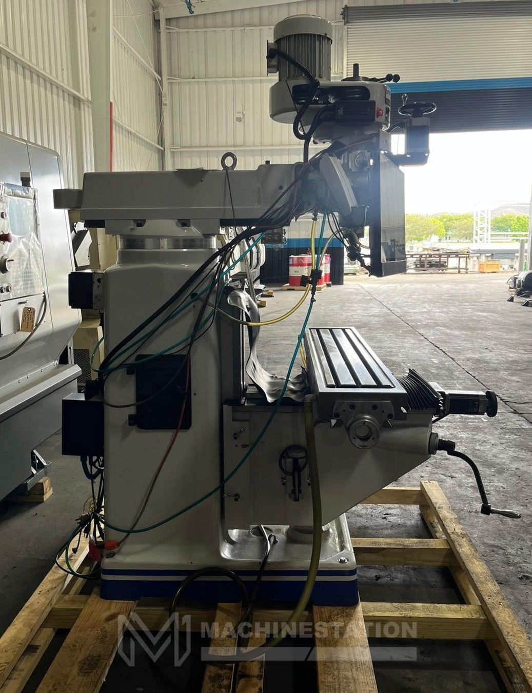 Supra 10"x54" CNC Vertical Knee Mill 7