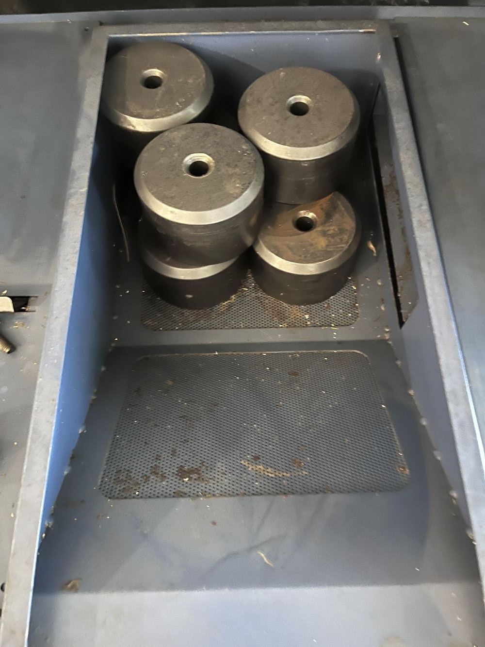YCM MV-106A CNC Vertical Machining Center 14