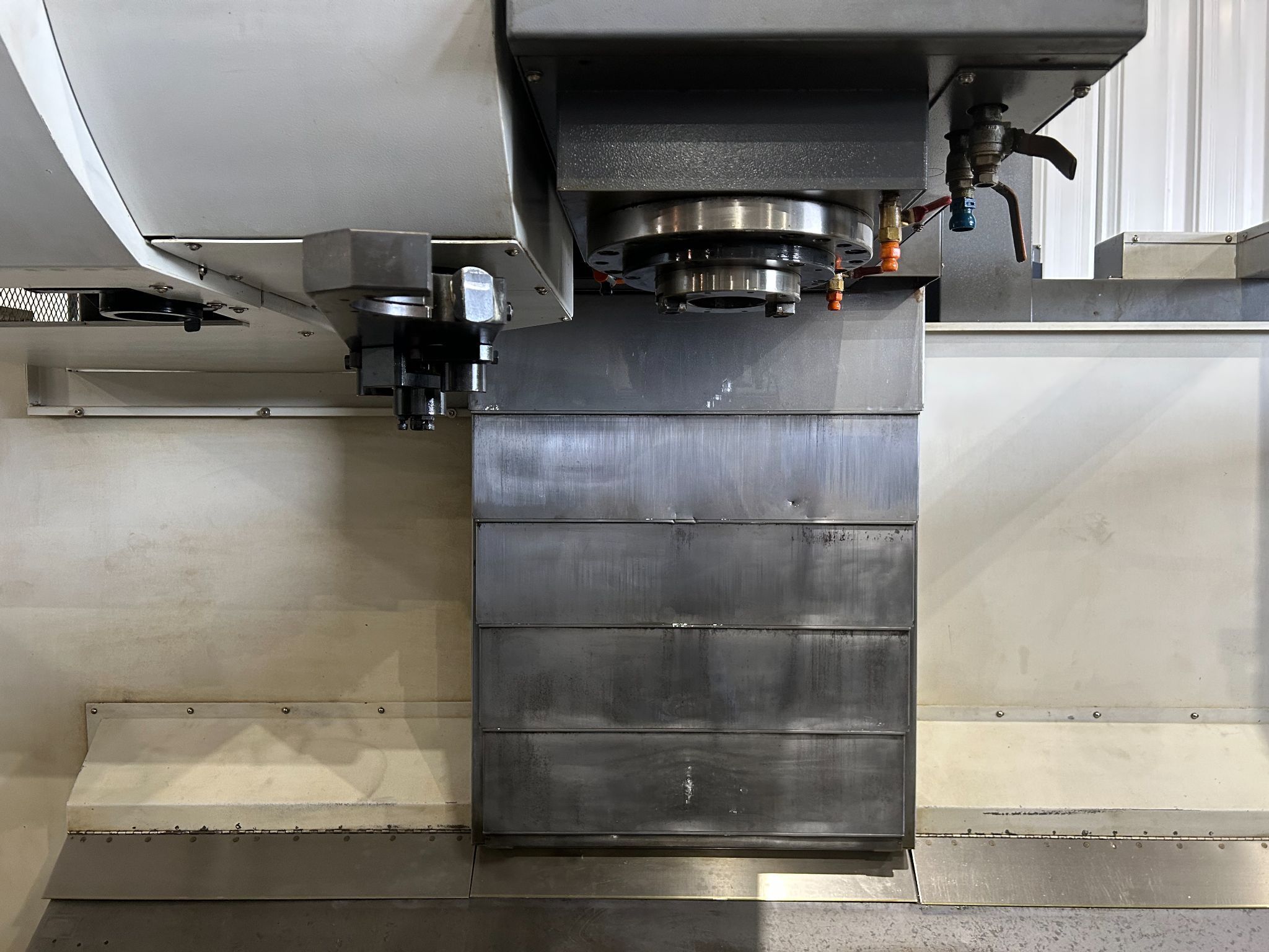 YCM MV-168B CNC Vertical Machining Center - 50 Taper Mill 12