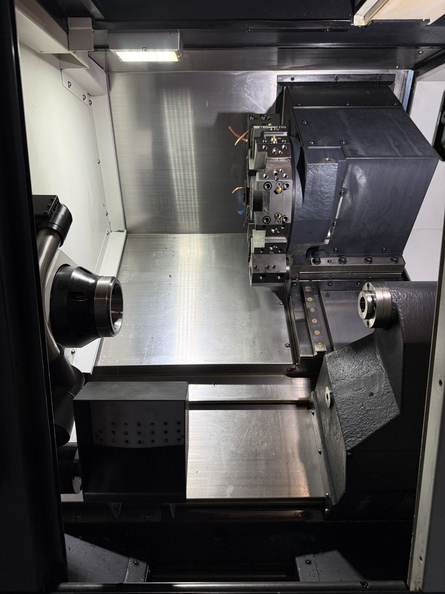 Doosan DN Solutions Lynx 2100A CNC Turning Center - 2022 Bar Feeder Lathe 10