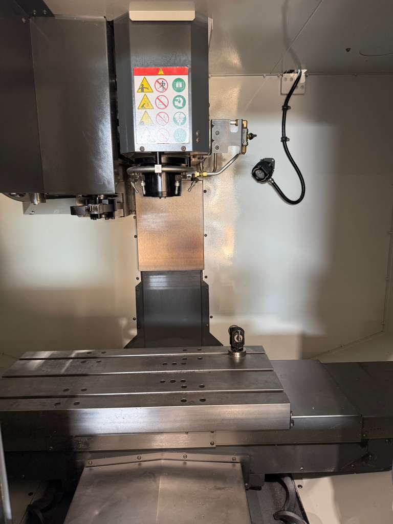 Haas DT-2 CNC Drill Tap Center - 2017 15,000 RPM, WIPS, HSM Mill 7