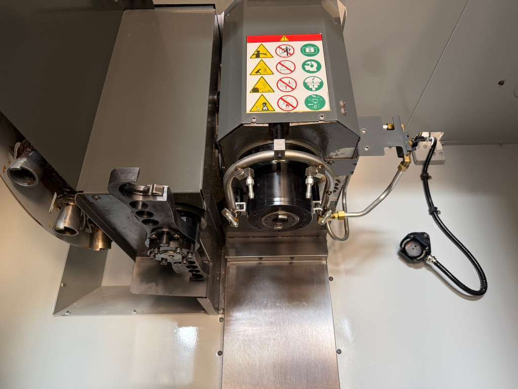 Haas DT-2 CNC Drill Tap Center - 2017 15,000 RPM, WIPS, HSM Mill 10