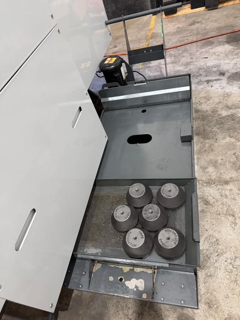 Haas ST-20 CNC Turning Center - 8" Chuck, Tailstock Lathe 10