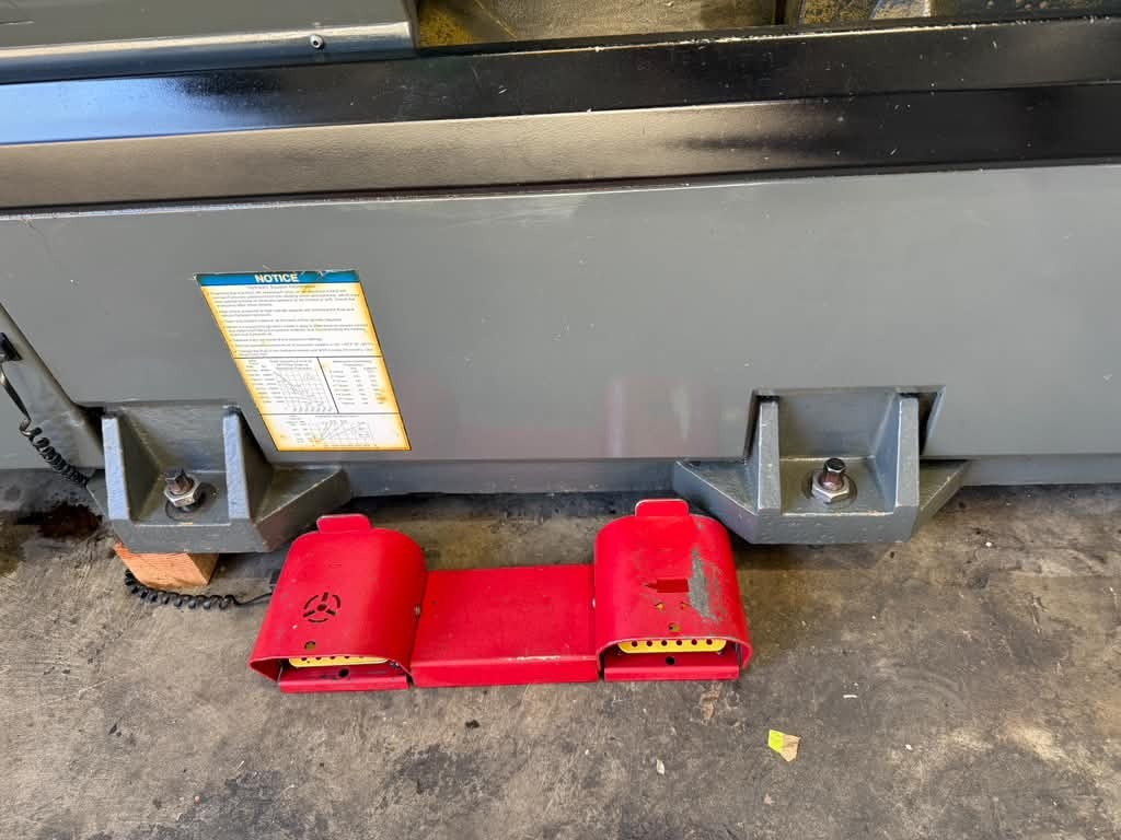 Haas ST-20 CNC Turning Center - 8" Chuck, Tailstock Lathe 9