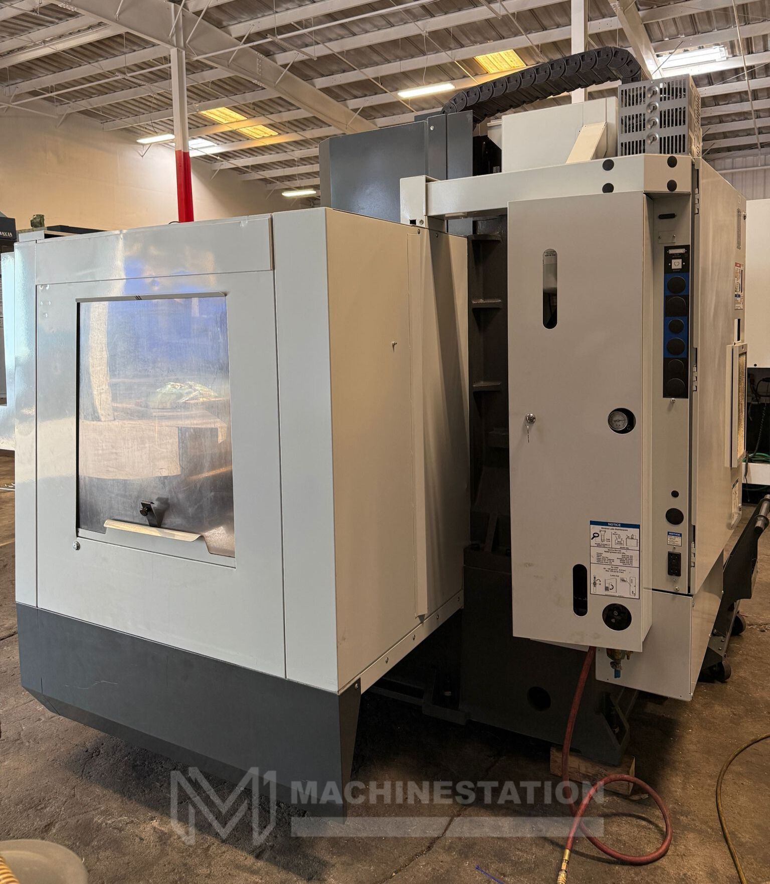 Haas VF-2YT CNC Vertical Machining Center - Mill 18