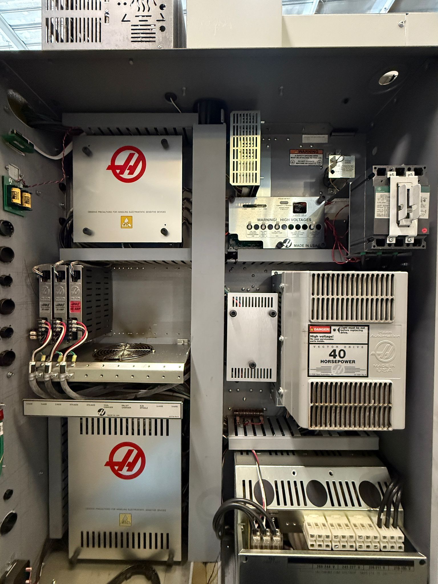 Haas VF-2YT CNC Vertical Machining Center - Mill 19