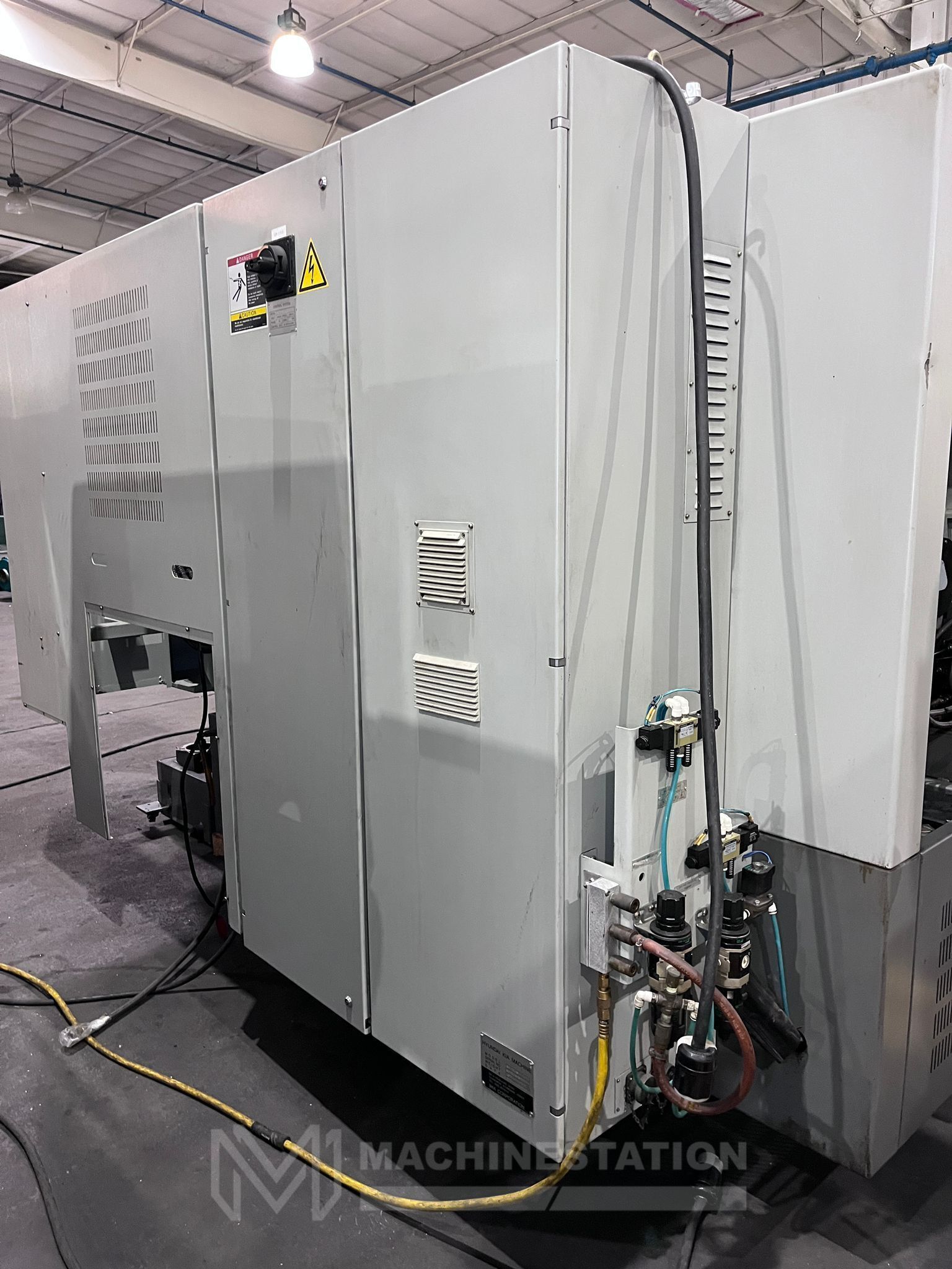 Used Hyundai Kia SKT-21LMS CNC Lathe for Sale