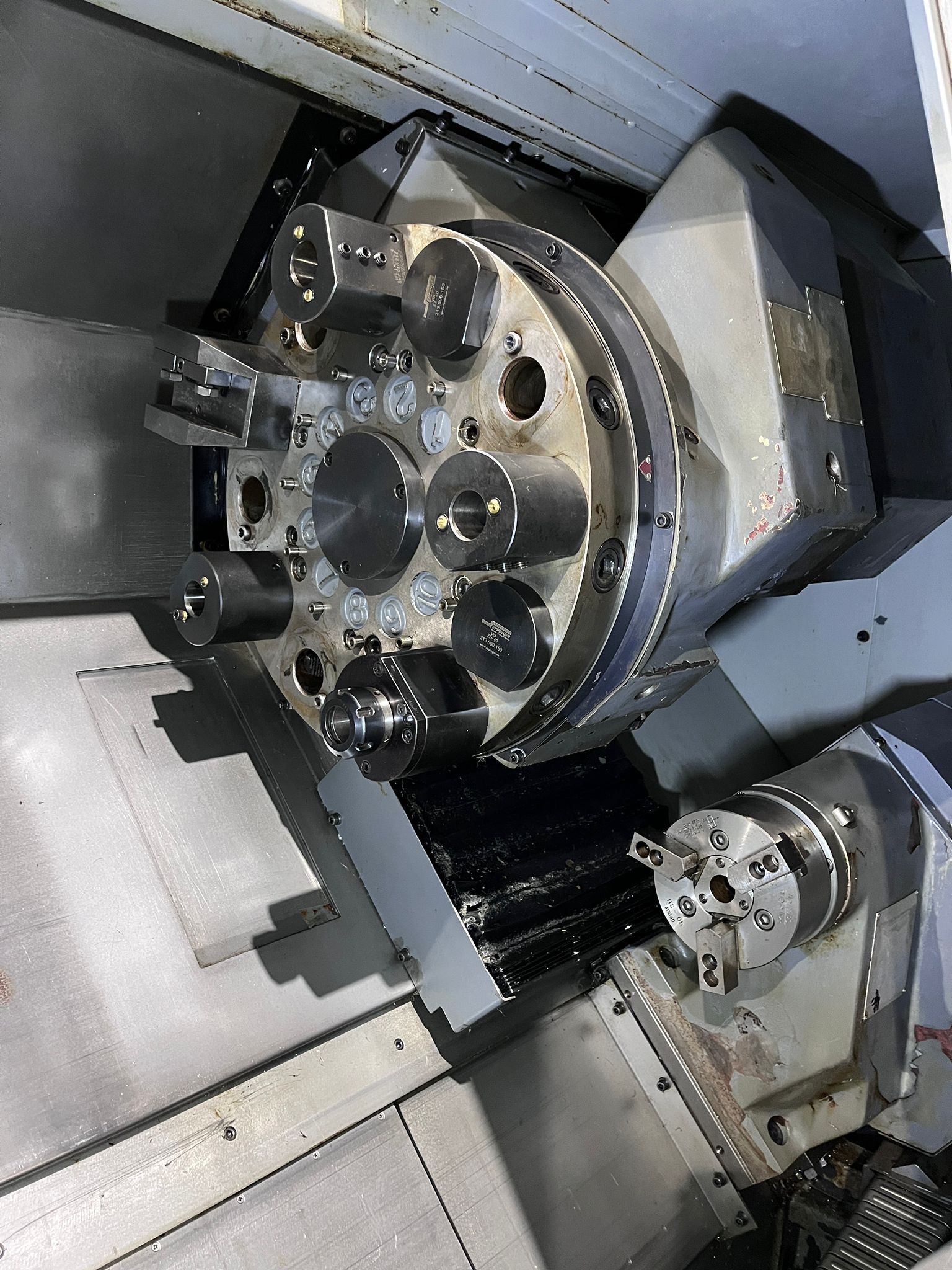 Hyundai Kia SKT-21LMS CNC Lathe - C Axis Live Tool Sub Spindle 8