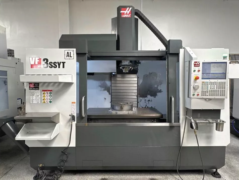 Haas VF 3SSYT (1)
