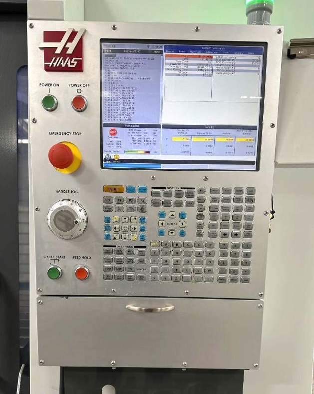 Haas VF 3SSYT (3)