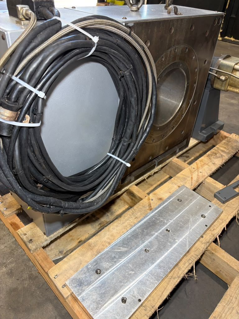 HAAS HRT-450 4TH Axis Rotary Table w/ Tailstock 3