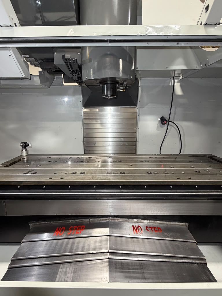 Haas VF-7/40 CNC Vertical Machining Center - 12,000 RPM, TSC, 4th & 5th Axis Ready Mill 9