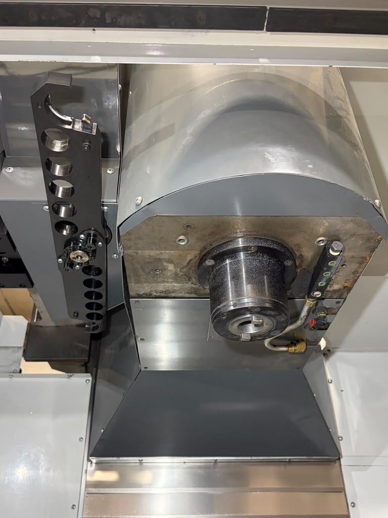 Haas VF-7/40 CNC Vertical Machining Center - 12,000 RPM, TSC, 4th & 5th Axis Ready Mill 12