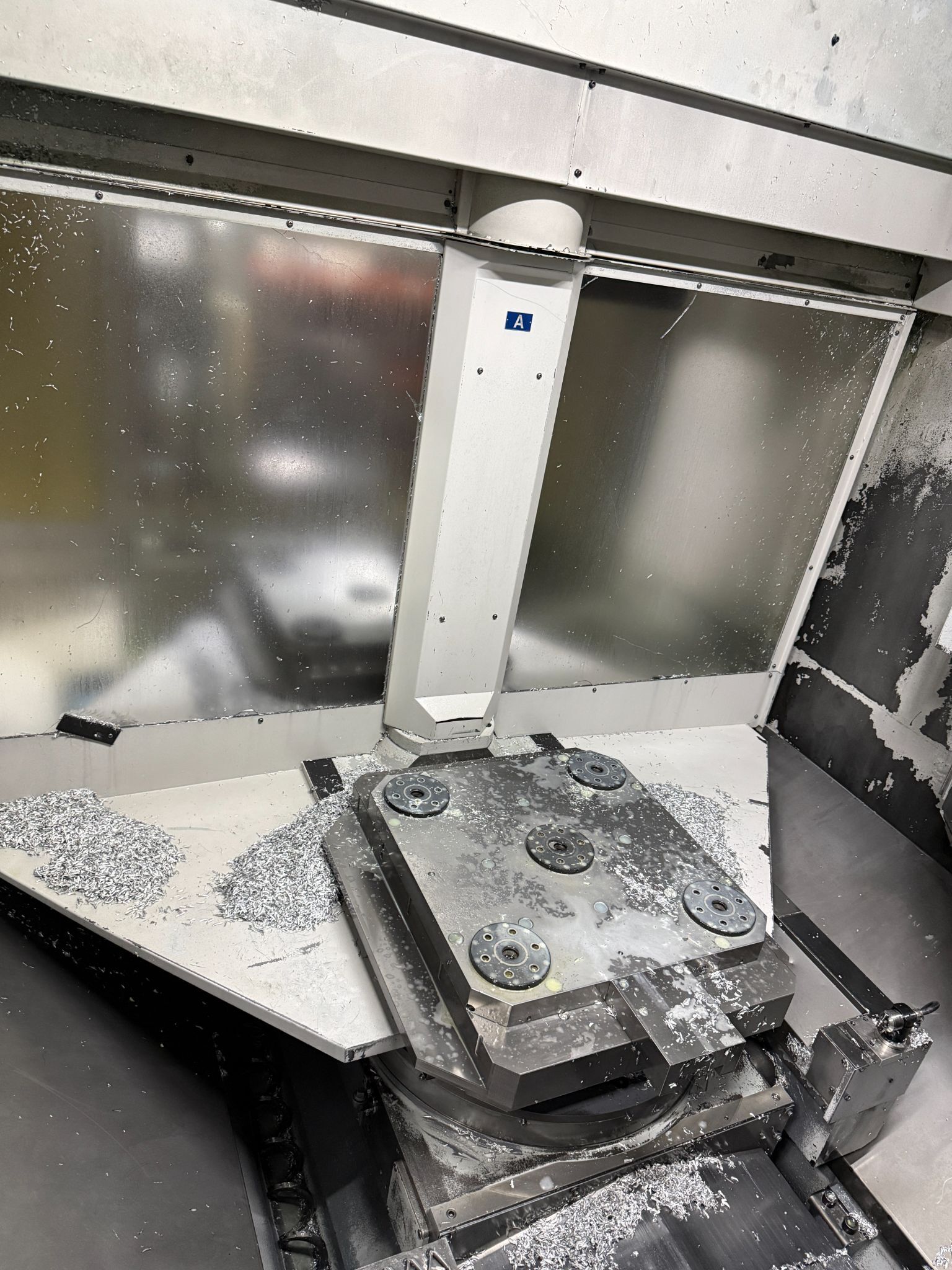 Okuma Millac 800VH 5 Axis CNC Universal Machining Center - Pallet Changer Mill 9
