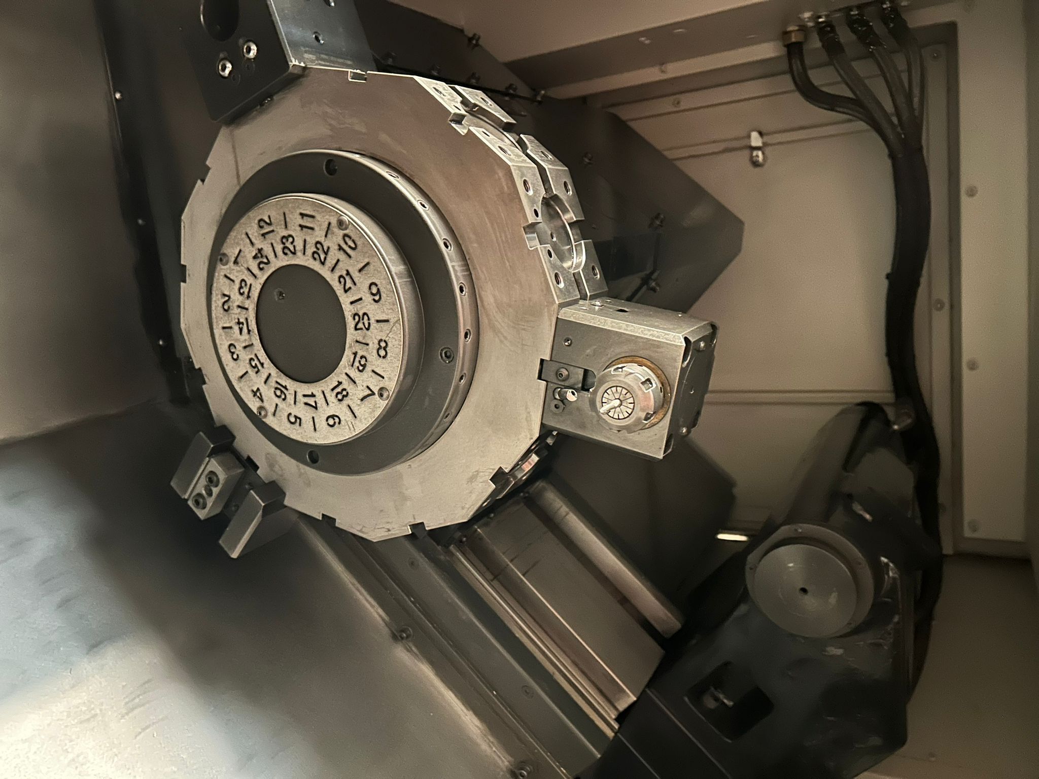 Samsung SMEC SL-2000M CNC Turning Center - 2020 C Axis Live Tool Lathe 10