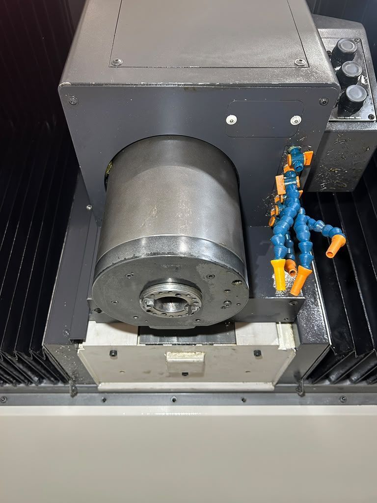 Okuma Genos M560-V CNC Vertical Machining Center - 2016 Mill 9