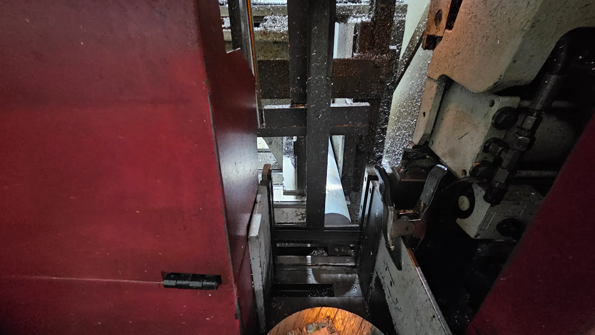 Behringer HBE411A Automatic Horizontal Band Saw - 2016 6