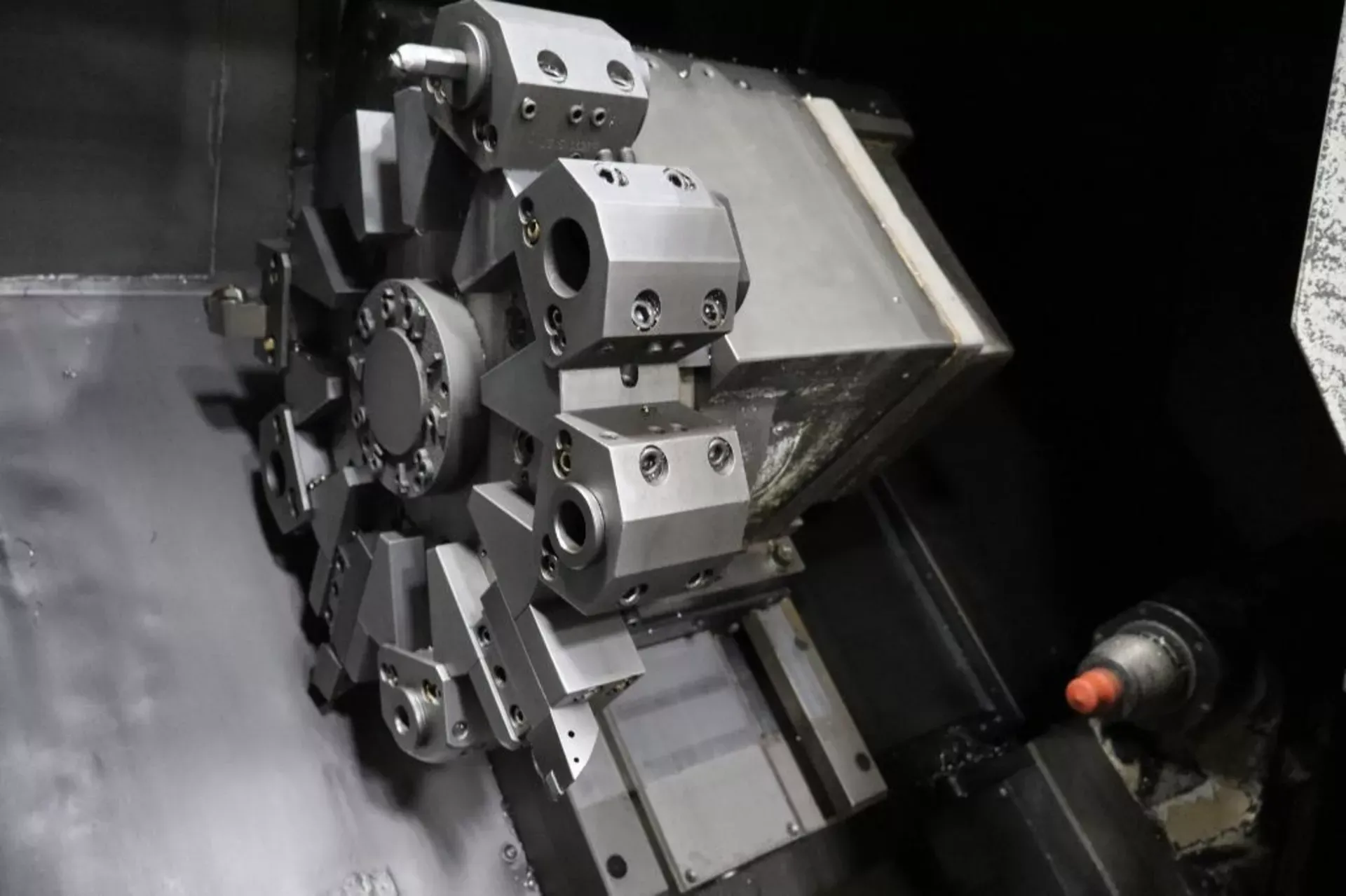 DOOSAN PUMA 240C CNC Lathes & Turning Centers 2