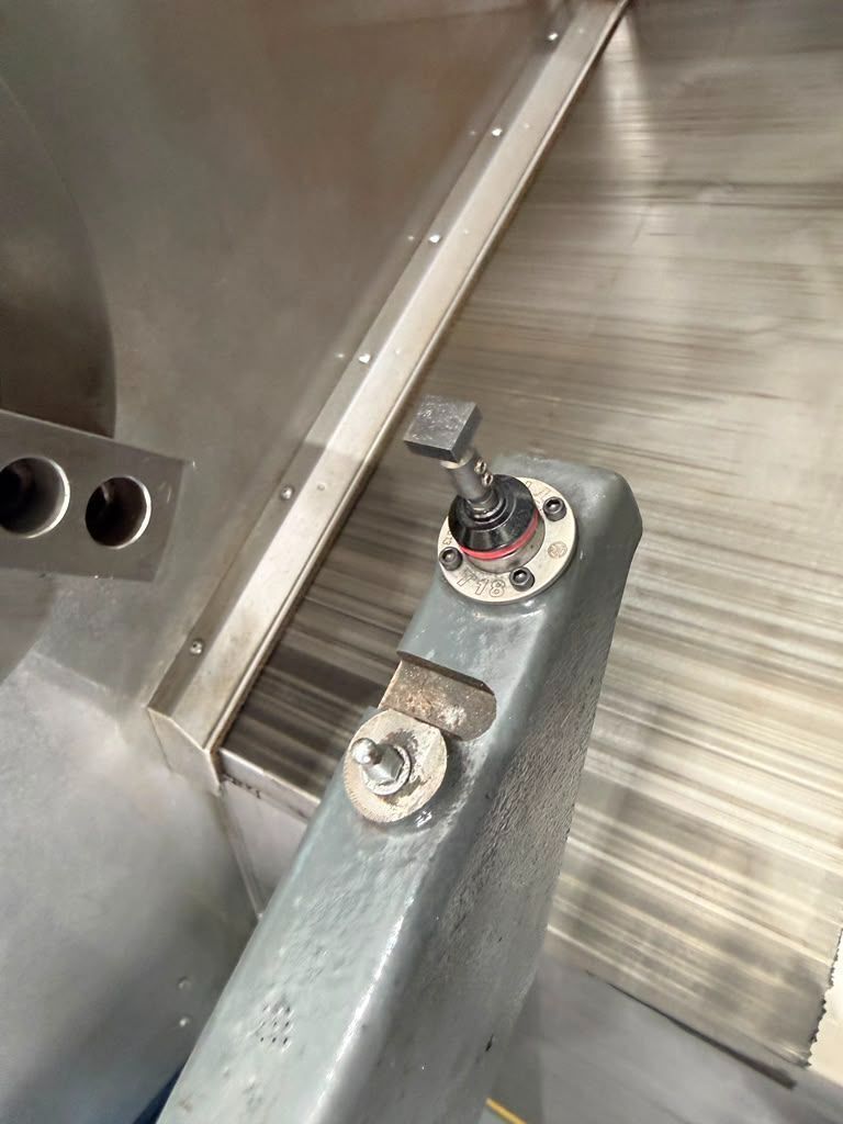 Haas SL-40 CNC Turning Center - 15" Chuck, Tailstock Lathe 16