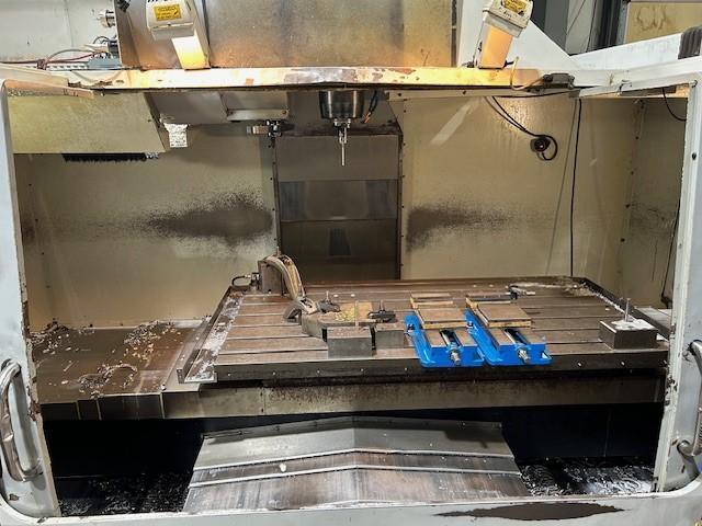 Haas VF 8 50 CNC (3)