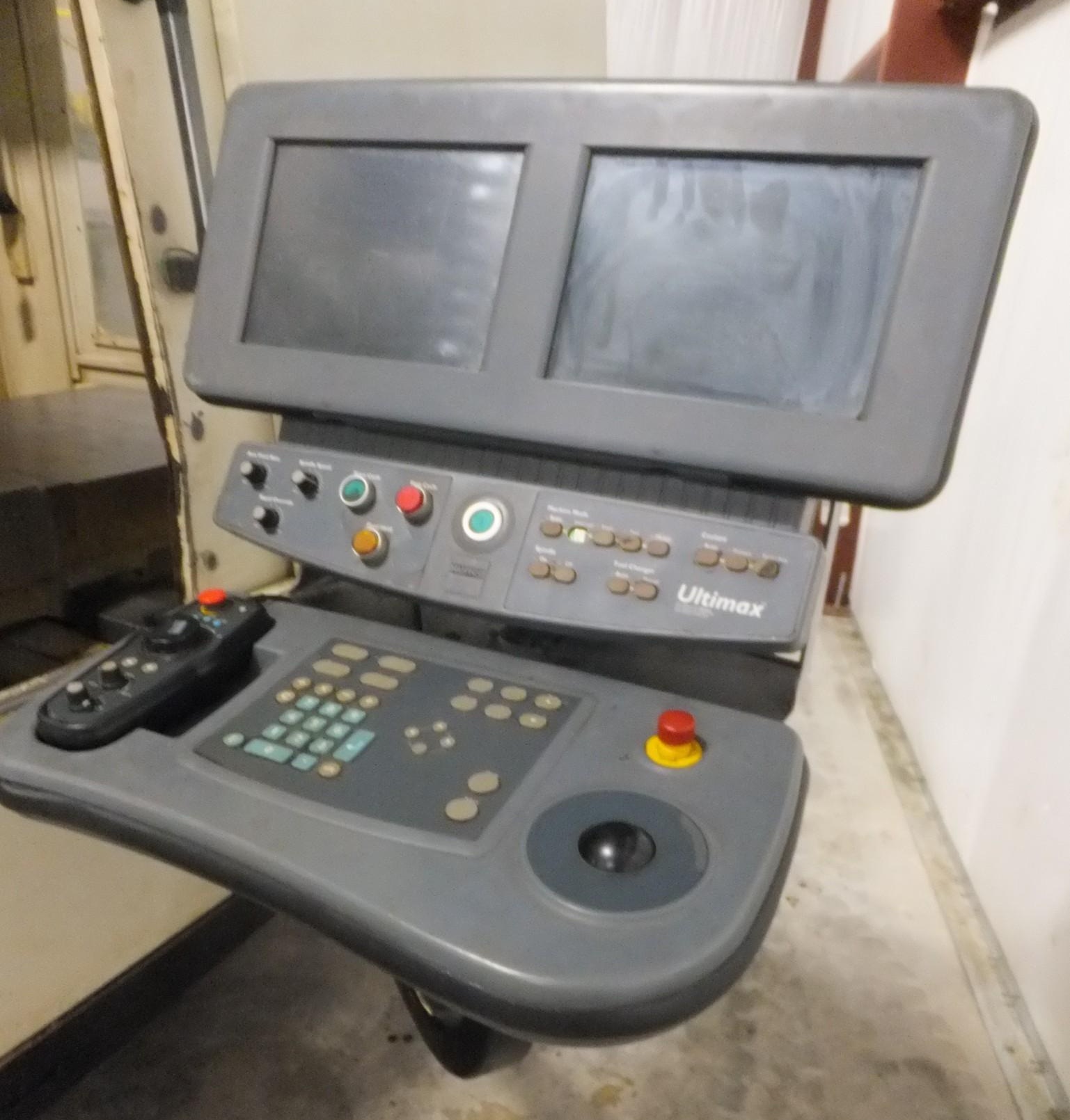 Hurco BMC 6434 (2)