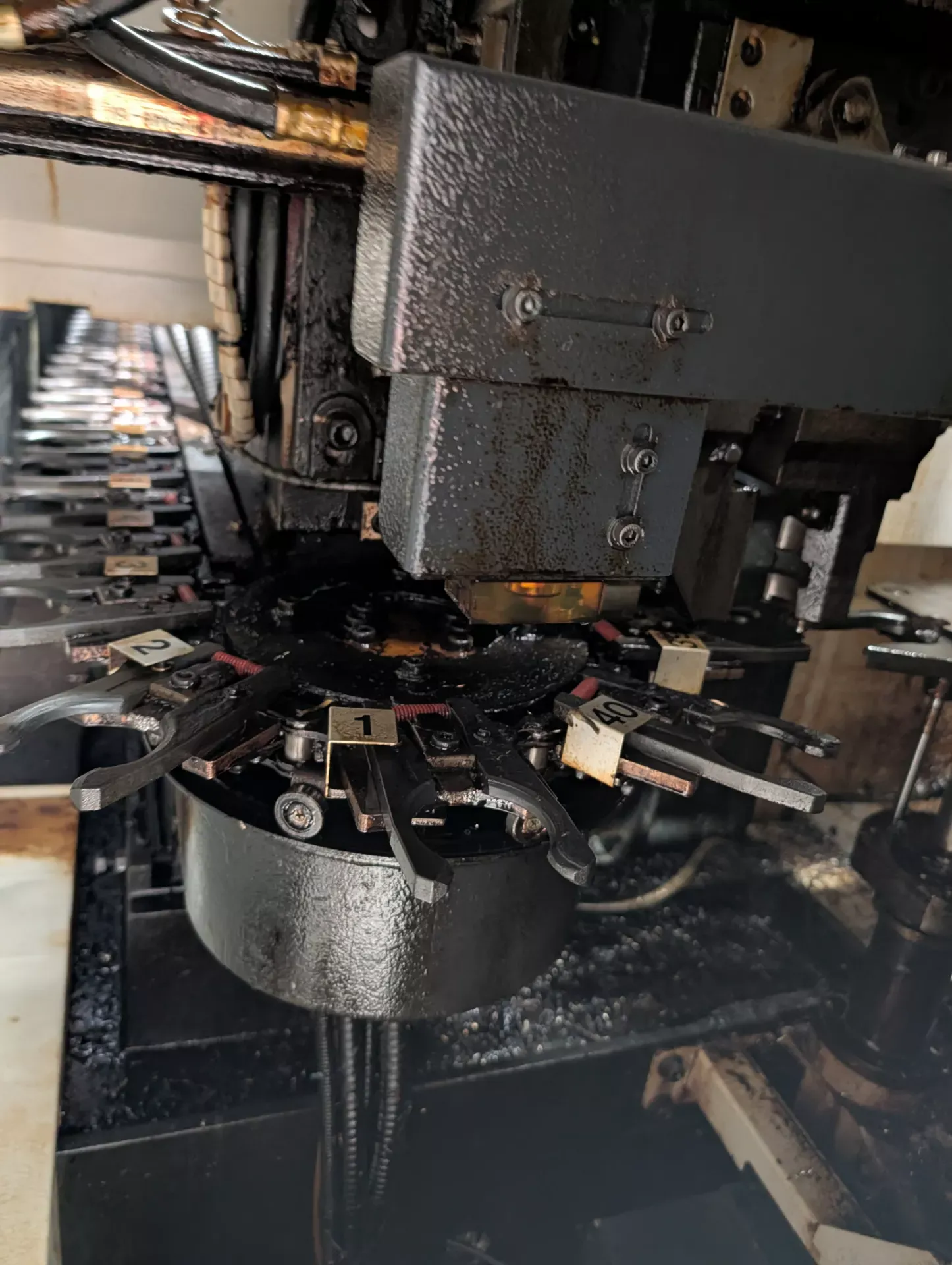 Mazak Variaxis 500-5X 5 Axis CNC Vertical Machining Center - 12,000 RPM Mill 7