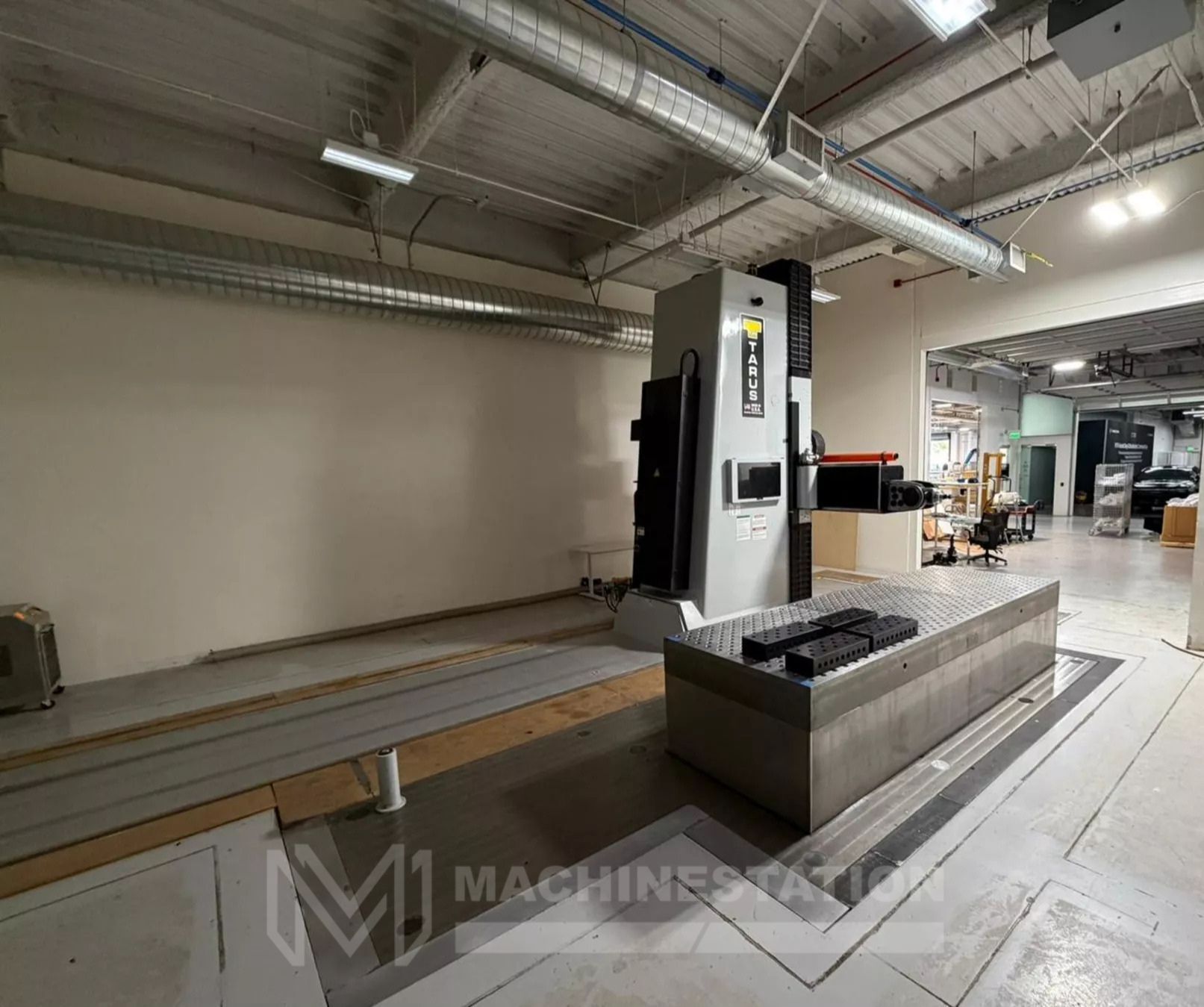 Tarus TPTSCHSM2475 5-Axis High-Speed Single Column Post CNC Mill - Clay Mill 1