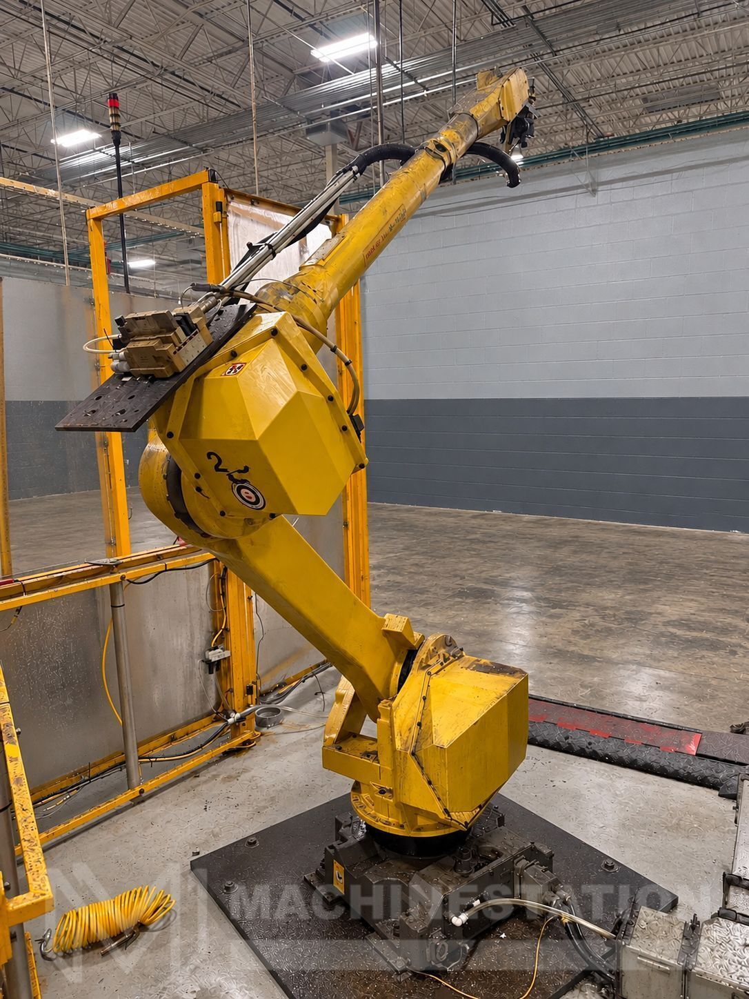 Fanuc M-70iC/20L 6-Axis Industrial Robot 2