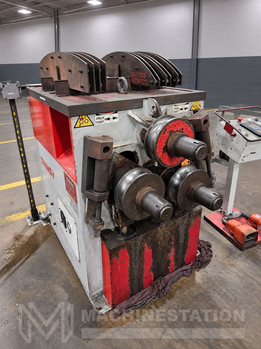 Simasv CH 3380 Hydraulic Angle Bending Roll 1