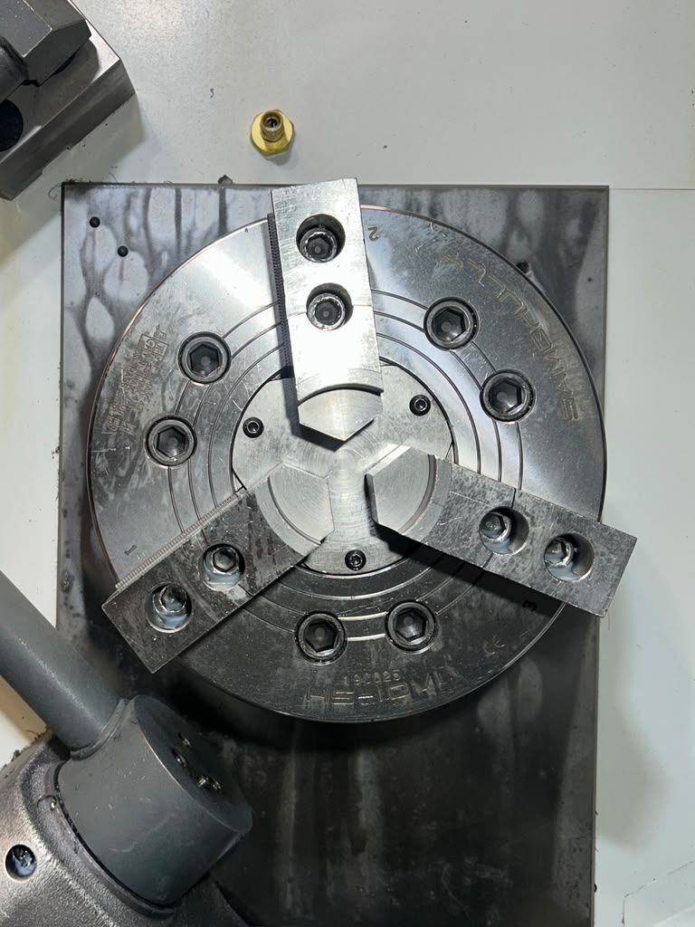 Haas ST-30Y CNC Turning Center - 2019 Bar Feeder, 10" Chuck, Tailstock Lathe 10