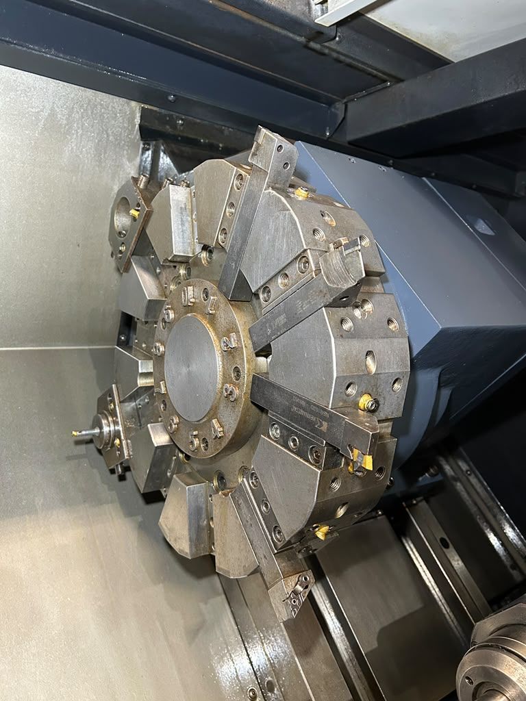 Doosan Puma 300C CNC Turning Center - 15" Chuck Lathe 10